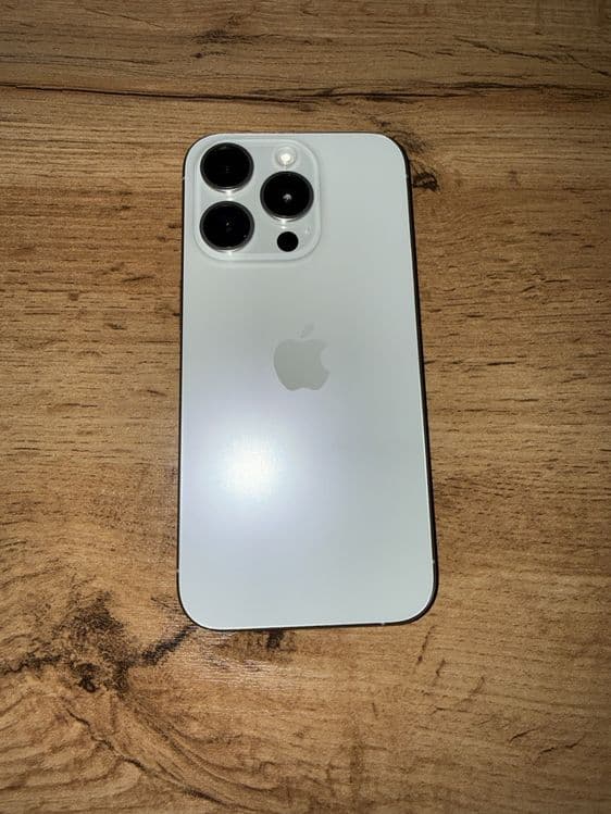 Iphone 15 Pro white titanium 128gb — 3