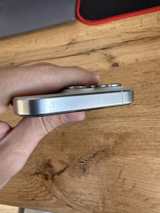 Iphone 15 Pro white titanium 128gb — 5