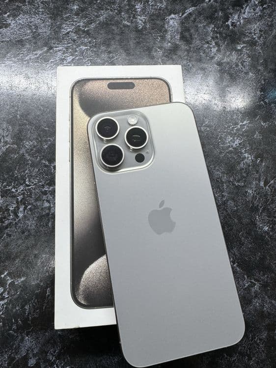 Iphone 15 pro idyal sastayana — 1