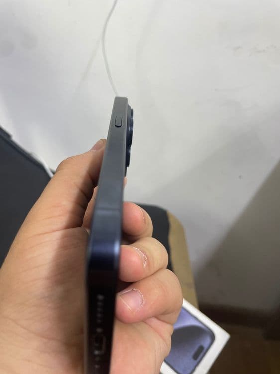 Iphone 15pro 256gb — 3