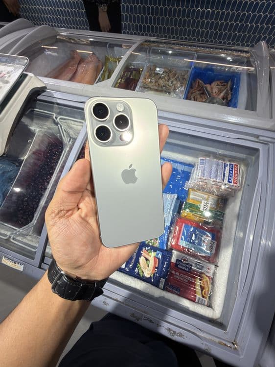 IPhone 15 pro 256/88% — 1