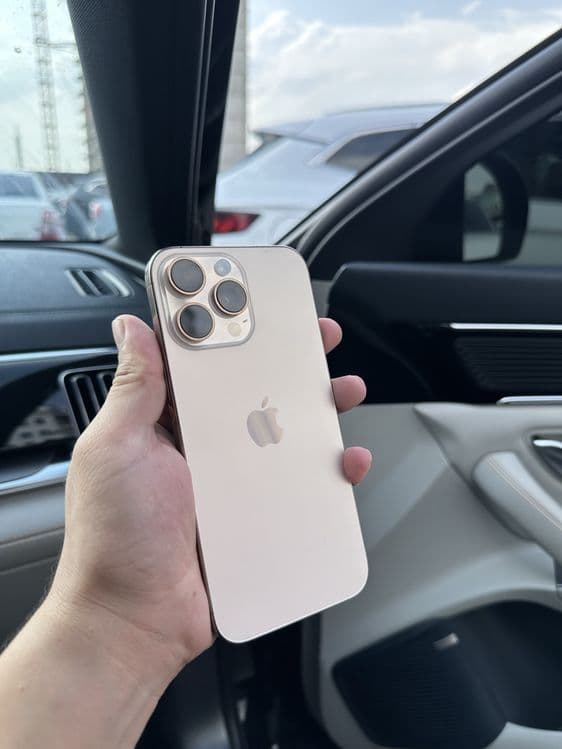 Iphone 16 pro max 256 — 1