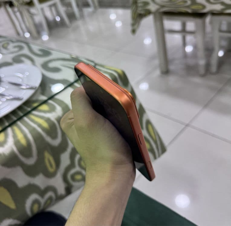 Iphone 17 pro 256 gb orange — 4