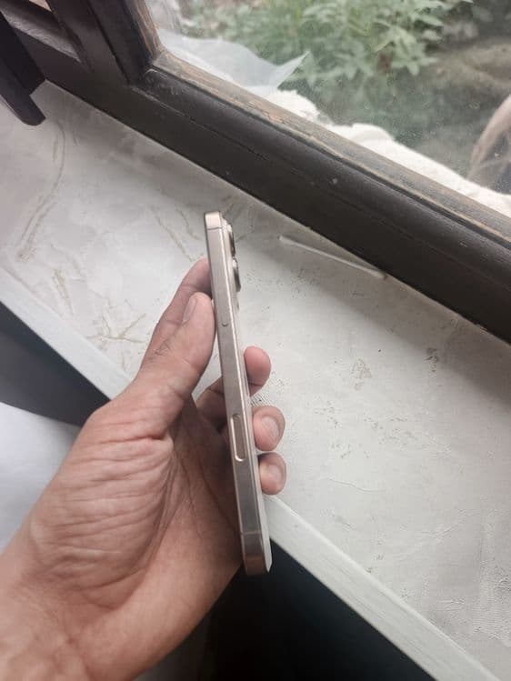 Iphone 16pro max 98yomkist — 2