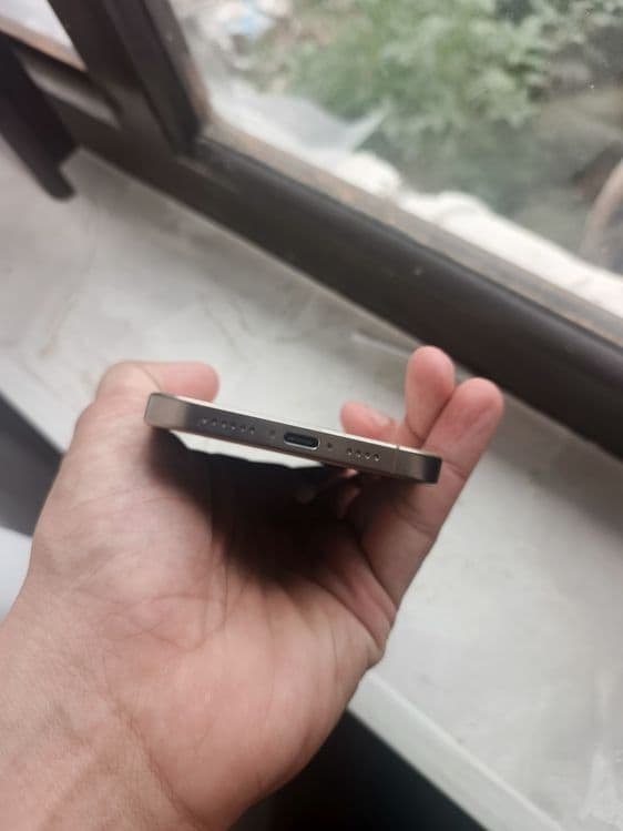 Iphone 16pro max 98yomkist — 3