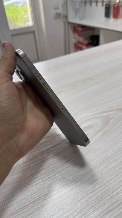 Iphone 15 pro max dual — 5