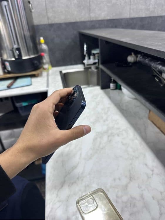 Iphone 15 pro max — 2