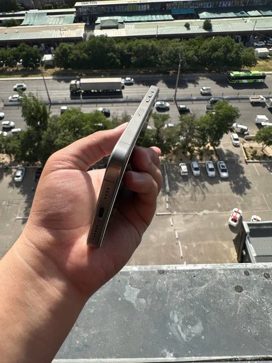 Iphone 15 Pro Max — 5