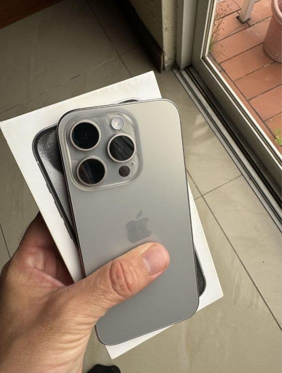 iPhone 15 Pro 128 Gb 89% Natural Titanium — 1