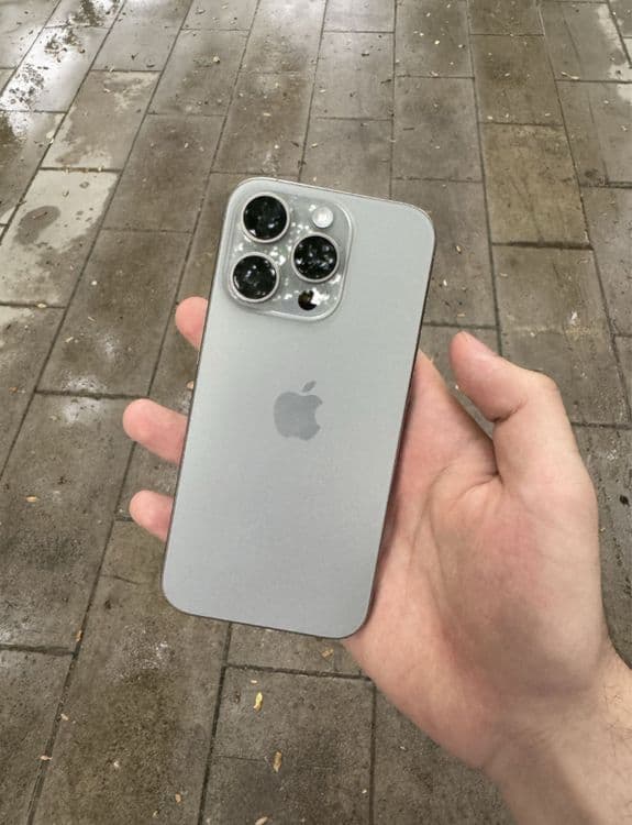 iPhone 15 Pro 128 Gb 89% Natural Titanium — 2