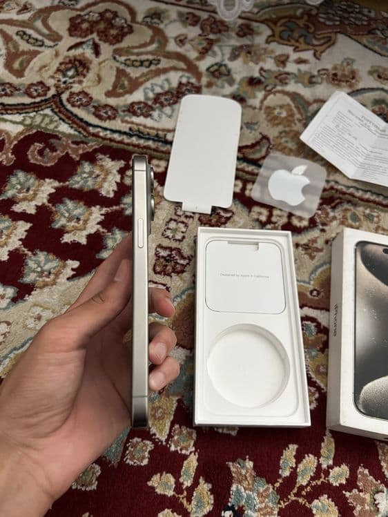 Iphone 15 pro max srochna — 3