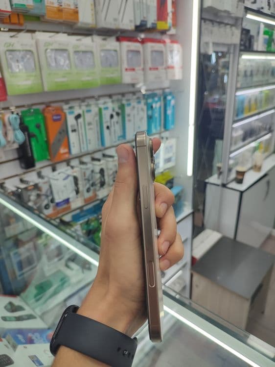 Iphone 16 pro max 256 desert titanium karobka dakument — 3