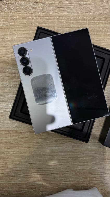Samsung Z fold 6