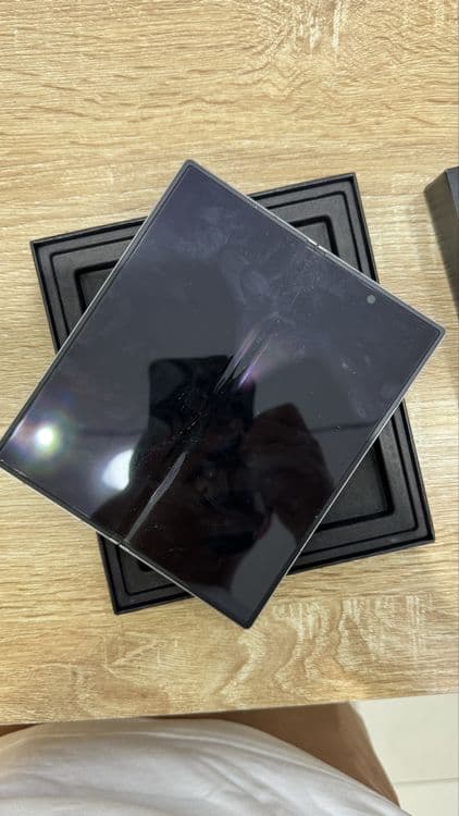 Samsung Z fold 6 — 3