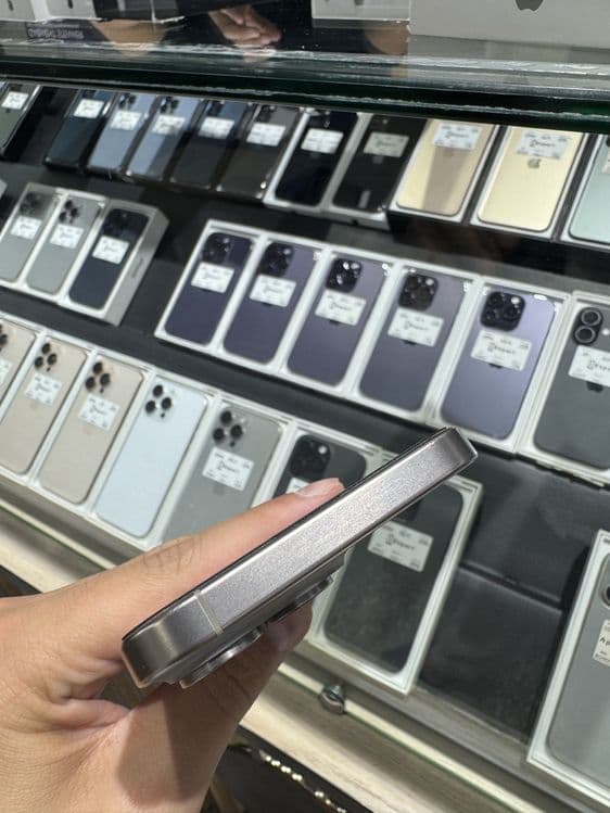 iPhone 15 pro Max — 3