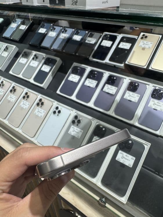 iPhone 15 pro Max — 3
