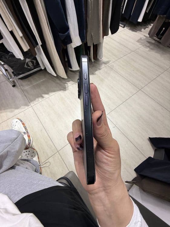 Iphone 16 pro sotiladi — 2
