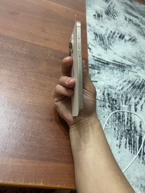 Iphone 16 max 256 tali — 2