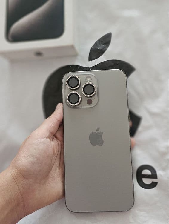 Iphone 15 pro max — 2