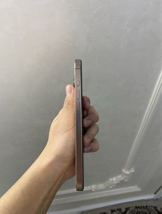 Iphone 16 pro max — 3