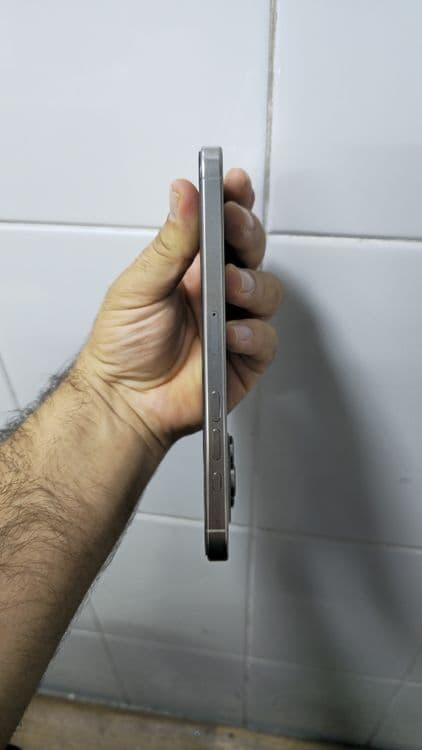 Iphone 16 pro Max — 6