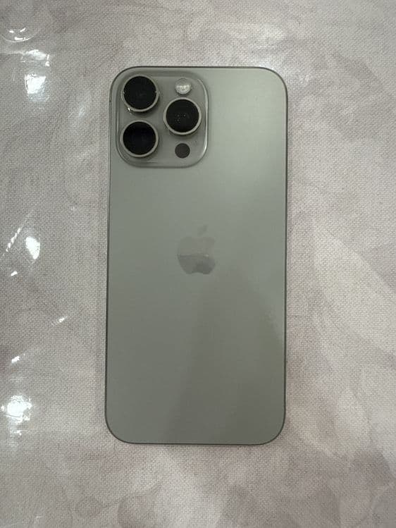 Iphone 16 pro max titanium — 4