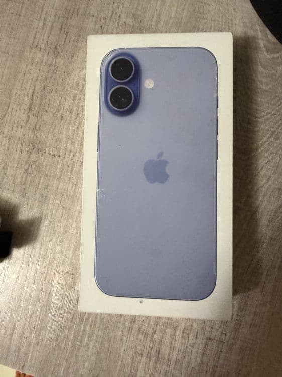 Новый iPhone 17 Blue 256 Gb — 1