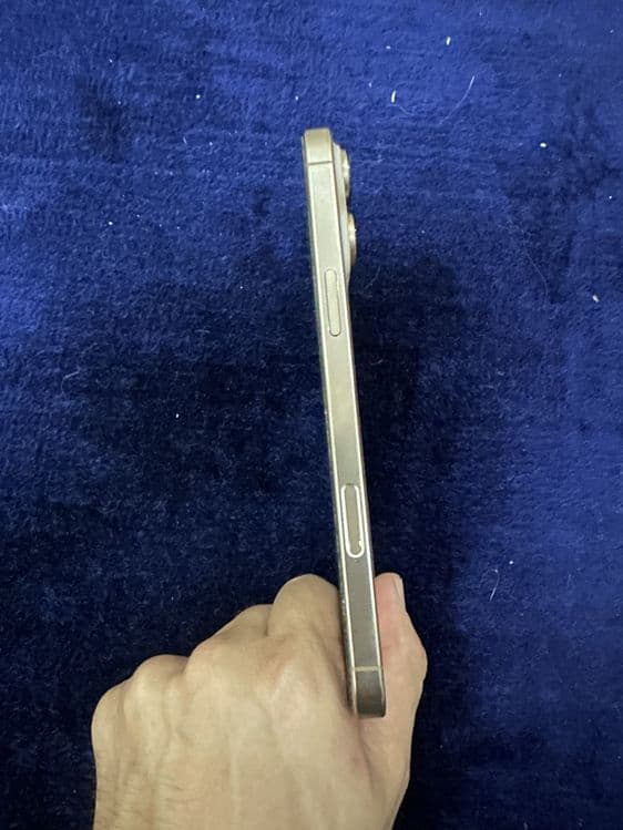 Iohone 16 pro max desert — 3