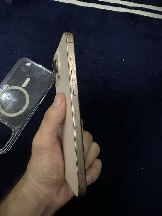 Iohone 16 pro max desert — 4
