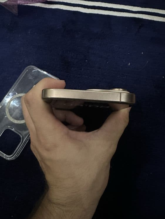 Iohone 16 pro max desert — 5
