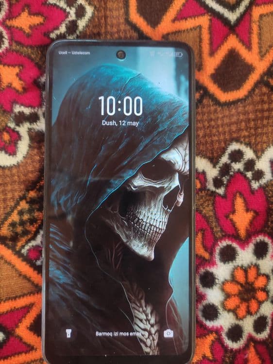 Infinix smart 8 . — 5