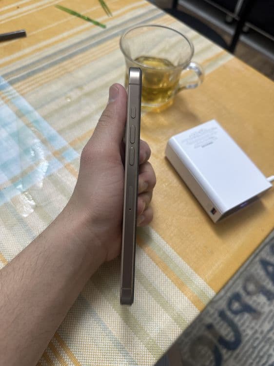 Iphone 16 pro max desert titanium 256 tali — 5