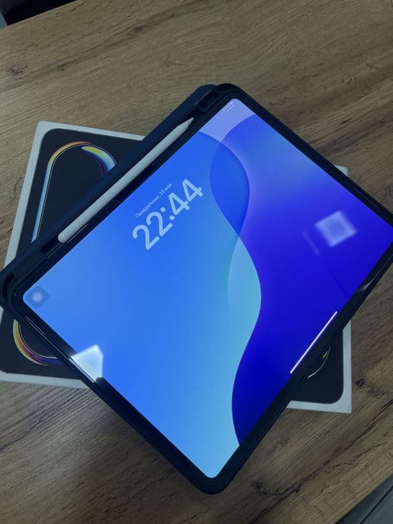 iPad 13 Pro M4 Black — 1