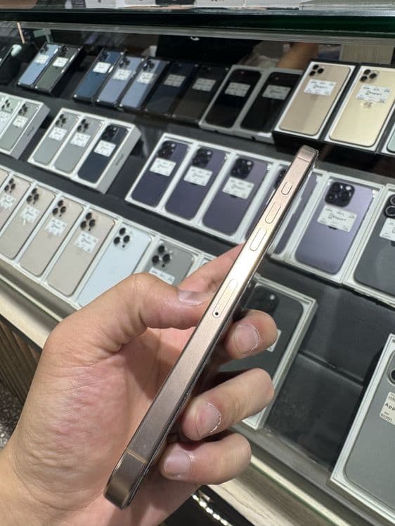 iPhone 16 pro Max 100% — 2