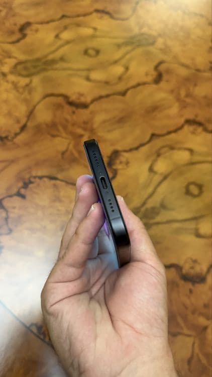 Iphone 16 pro max black — 3