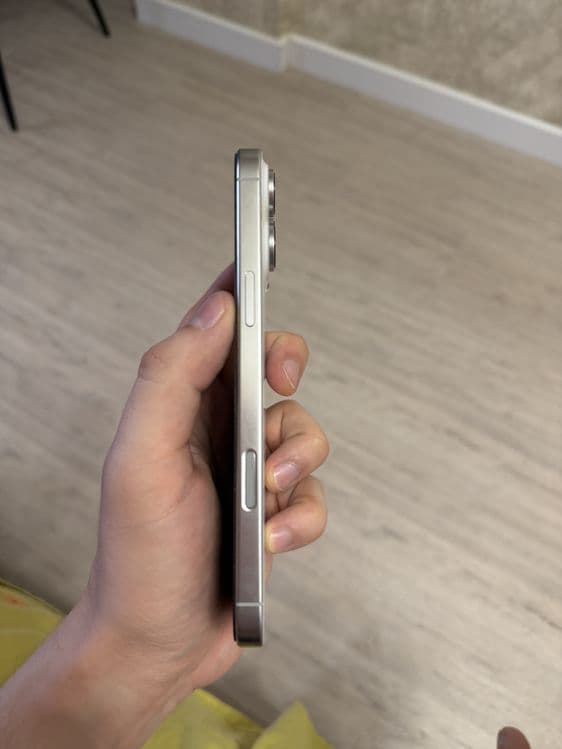 Продается IPHONE 16 PRO MAX. Идеальное — 2