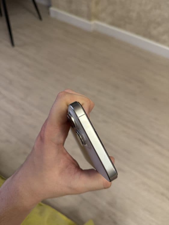 Продается IPHONE 16 PRO MAX. Идеальное — 4