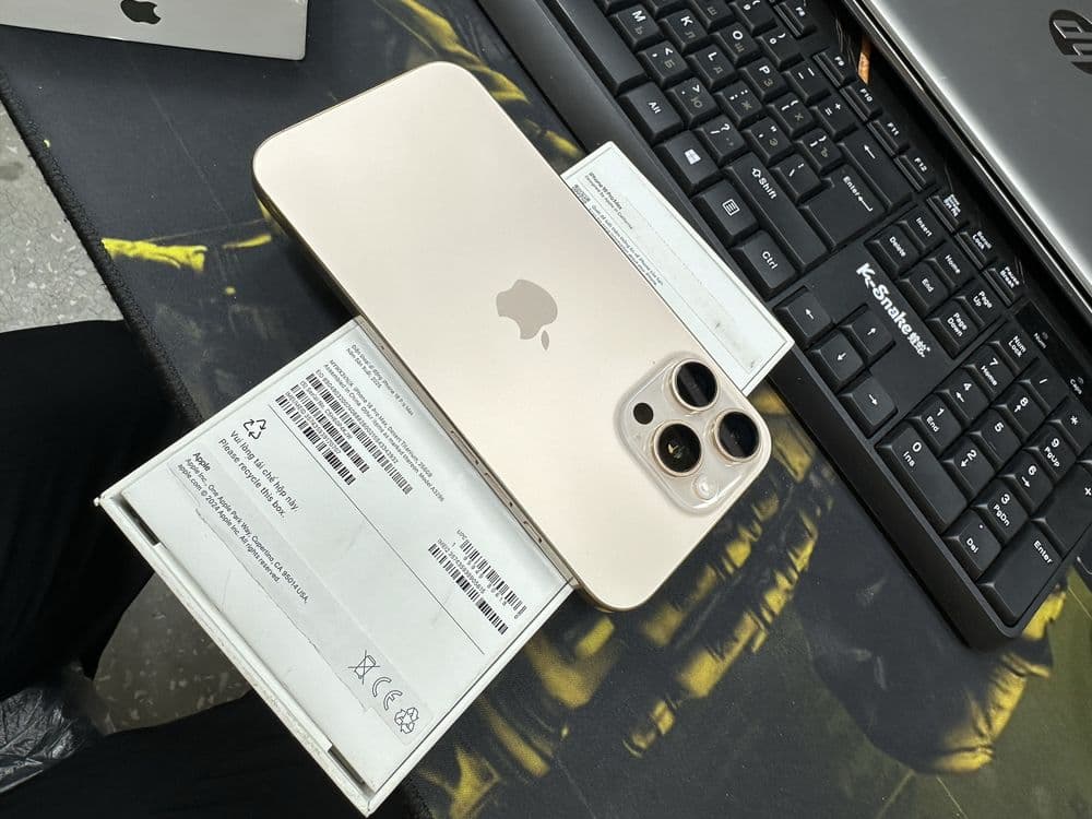 Iphone 16 pro max desert 256 tali — 1