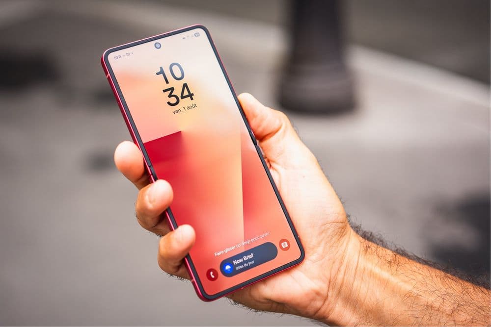 Z Flip 7 256GB Coral Red — 2