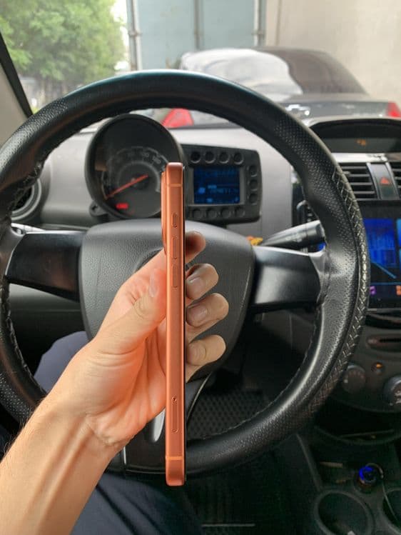 Iphone 17 pro max — 4
