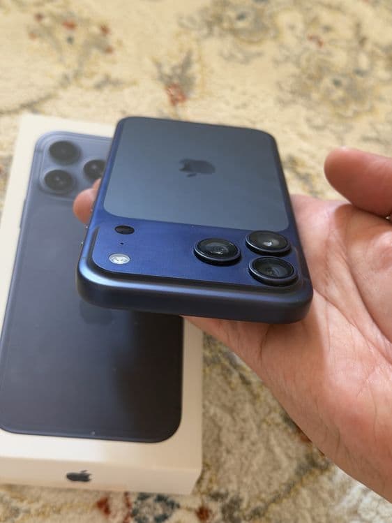 iPhone 17 Pro Max 256gb Blue — 3