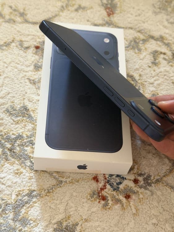 iPhone 17 Pro Max 256gb Blue — 4