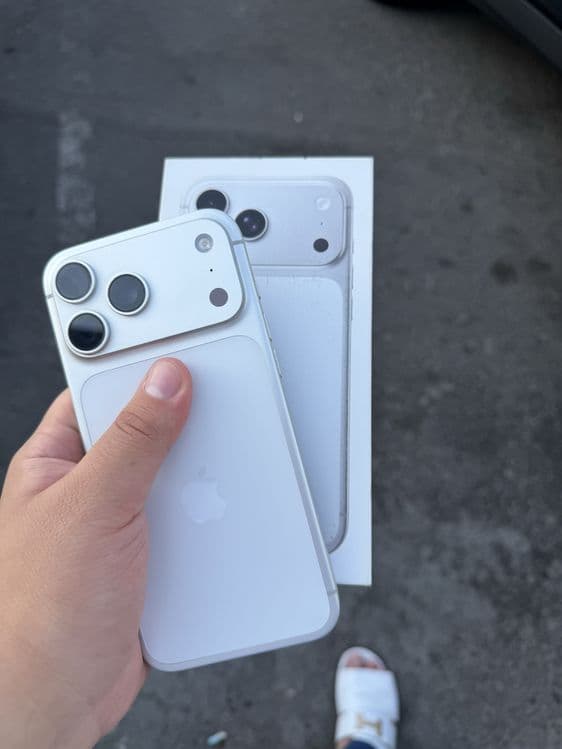 Iphone 17pro max — 1