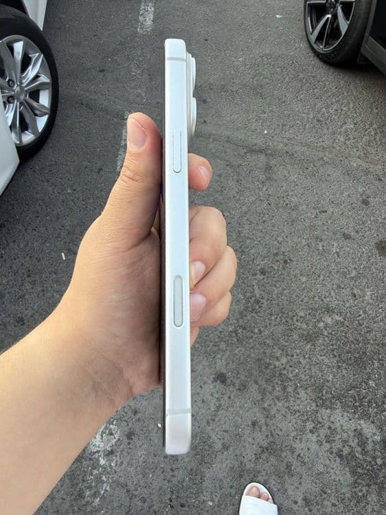 Iphone 17pro max — 4
