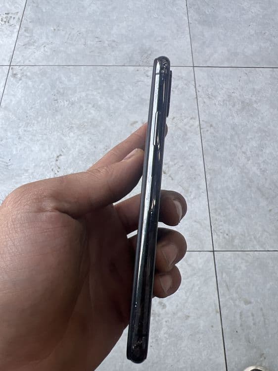 Iphone x sotiladi — 2