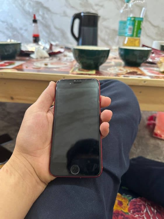 Mobilni telefon iphone se 2020 — 3
