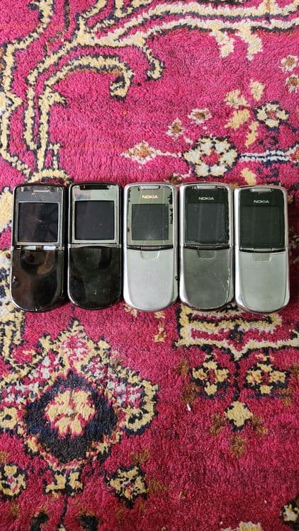 Nokia 8800 lar Zapchastga