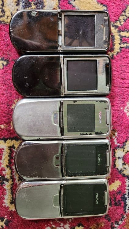 Nokia 8800 lar Zapchastga — 3