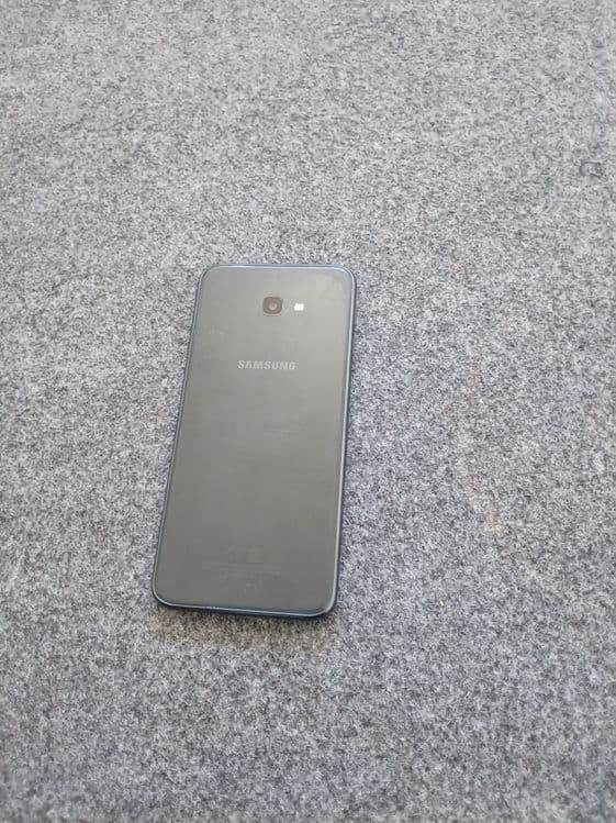 Samsung galaxy j4 + tez va arzon sotiladi — 3