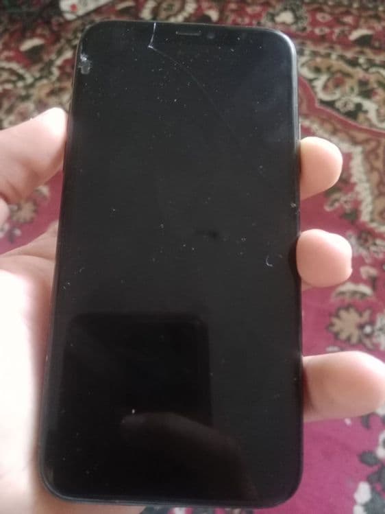 iphone x sotiladi 256 xotira ekran azgina singan biln maydi — 4